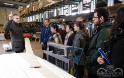 Students tour Listone Giordano