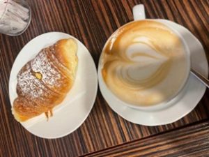 Cornetto con Crema and Cappuccino from Turan Café 